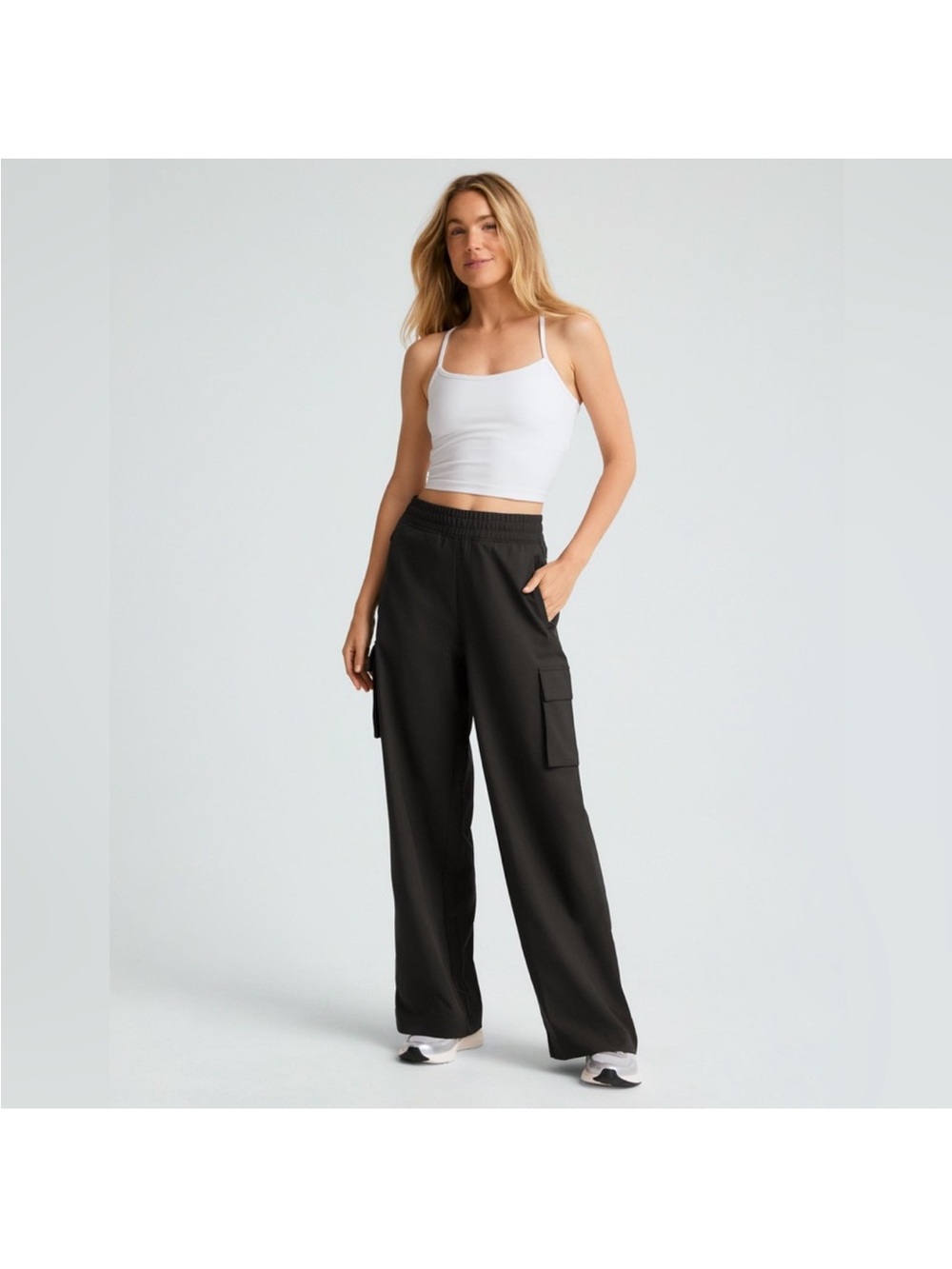 Beyond Yoga black city chic cargo pants womens S wide leg pull on elastic waist